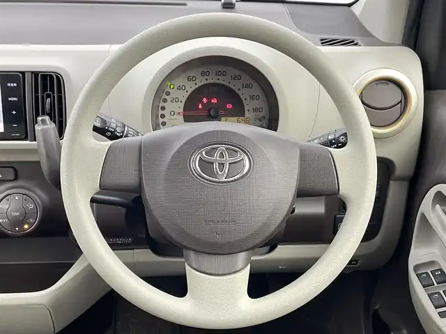トヨタ パッソ プラスハナ Gパッケージ 千葉県 2014(平26)年 6.3万km ムースピンクP ワンオーナー/禁煙車/社外SDナビ/・フルセグTV・Bluetooth・CD・SD/バックカメラ/横滑り防止装置/ETC/ドライブレコーダー/アイドリングストップ/LEDヘッドライト/フォグランプ/ウィンカーミラー/電動格納ミラー/純正14インチAW/シートリフター/スマートキー/フロアマット/ドアバイザー/スペアキー/保証書