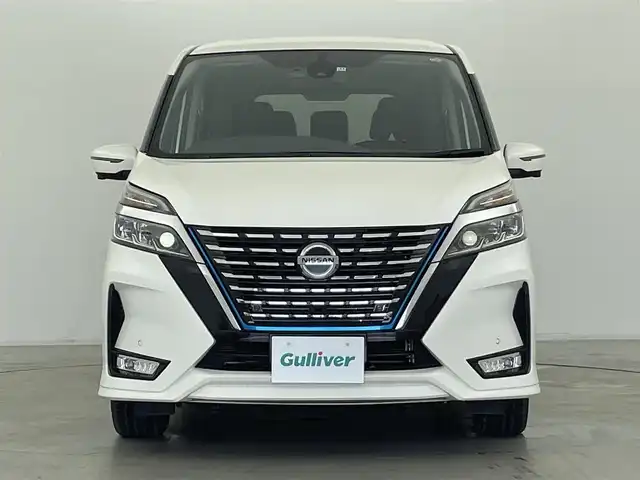 日産 セレナ e－パワー ハイウェイスター V 群馬県 2019(令1)年 7.1万km ブリリアントホワイトパール 純正10インチナビ(MM519D-L)/AM/FM/CD/DVD/Blu-ray/BT/フルセグ/ビルトインETC/純正前方ドライブレコーダー/インテリジェントアラウンドビューモニター/プロパイロット/ハンズフリーオートスライドドア/インテリジェント エマージェンシーブレーキ/インテリジェント FCW（前方衝突予測警報）/インテリジェント LI（車線逸脱防止支援システム）/LDW（車線逸脱警報）/インテリジェント BSI（後側方衝突防止支援システム）/BSW（後側方車両検知警報）/RCTA（後退時車両検知警報）/踏み間違い衝突防止アシスト/標識検知機能/車両接近通報装置/フロント&バックソナー/LEDヘッドライト/スマートキー/プッシュスタート/電動パーキングブレーキ/オートブレーキホールド