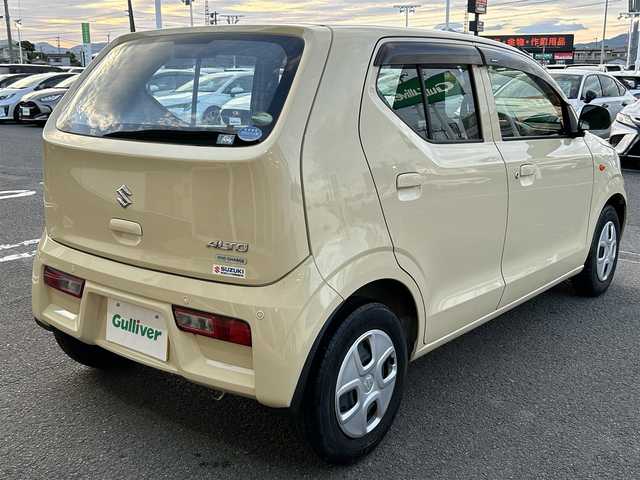 スズキ アルト L 徳島県 2019(令1)年 2.4万km シフォンアイボリーM 純正オーディオ/　AM/FM/CD/AUX/ETC/アイドリングストップ/運転席シートヒーター/純正フロアマット/純正ドアバイザー/レーンキープアシスト/衝突被害軽減システム/オートライト/オートハイビーム/誤発進抑制機能/ふらつき警報機能/取扱説明書/保証書