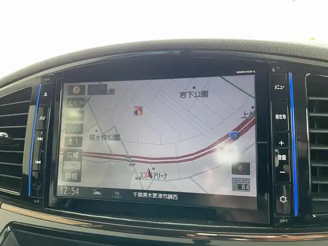 日産 エルグランド 千葉県 2017(平29)年 7.2万km ファントムブラック 木目調/革巻きステアリング/グラファイト塗装AW/パワーシート/シートヒーター/リバース連動型ドアミラー/純正ナビ/〇フルセグTV/BT/DVD/ラジオ/ビルトインETC/スペアキー/取扱説明書/保証書