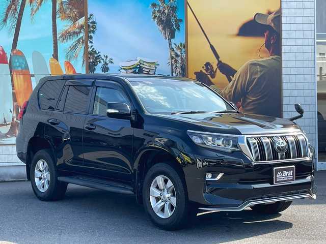 トヨタ ランドクルーザー プラド TX Lパッケージ 宮崎県 2018(平30)年 5.4万km 黒 社外SDナビ　/フルセグ　/バックカメラ　/ETC　/ドラレコ　/レザーシート　/クルコン　/サンルーフ　/衝突被害軽減ブレーキ　/横滑り防止　/レーンキープ　/純正ドアバイザー　/フォグランプ　/LED　/Bluetooth　/サイドステップ