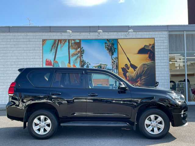 トヨタ ランドクルーザー プラド TX Lパッケージ 宮崎県 2018(平30)年 5.4万km 黒 社外SDナビ　/フルセグ　/バックカメラ　/ETC　/ドラレコ　/レザーシート　/クルコン　/サンルーフ　/衝突被害軽減ブレーキ　/横滑り防止　/レーンキープ　/純正ドアバイザー　/フォグランプ　/LED　/Bluetooth　/サイドステップ