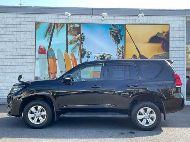 トヨタ ランドクルーザー プラド TX Lパッケージ 宮崎県 2018(平30)年 5.4万km 黒 社外SDナビ　/フルセグ　/バックカメラ　/ETC　/ドラレコ　/レザーシート　/クルコン　/サンルーフ　/衝突被害軽減ブレーキ　/横滑り防止　/レーンキープ　/純正ドアバイザー　/フォグランプ　/LED　/Bluetooth　/サイドステップ