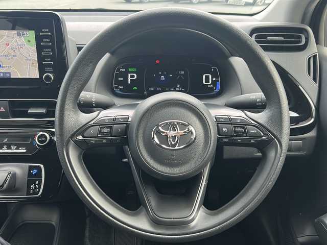 トヨタ アクア X 三重県 2022(令4)年 2.4万km プラチナホワイトパールマイカ 純正ナビ/ETC/スペアキー/AC100V/追従クルーズコントロール/レーンキープアシスト/LEDヘッドライト/ヘッドライトレベライザー/ステアリングスイッチ/電動格納ミラー/禁煙車