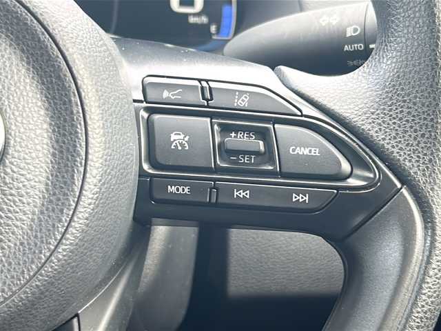 トヨタ アクア X 三重県 2022(令4)年 2.4万km プラチナホワイトパールマイカ 純正ナビ/ETC/スペアキー/AC100V/追従クルーズコントロール/レーンキープアシスト/LEDヘッドライト/ヘッドライトレベライザー/ステアリングスイッチ/電動格納ミラー/禁煙車