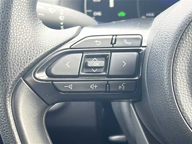 トヨタ アクア X 三重県 2022(令4)年 2.4万km プラチナホワイトパールマイカ 純正ナビ/ETC/スペアキー/AC100V/追従クルーズコントロール/レーンキープアシスト/LEDヘッドライト/ヘッドライトレベライザー/ステアリングスイッチ/電動格納ミラー/禁煙車