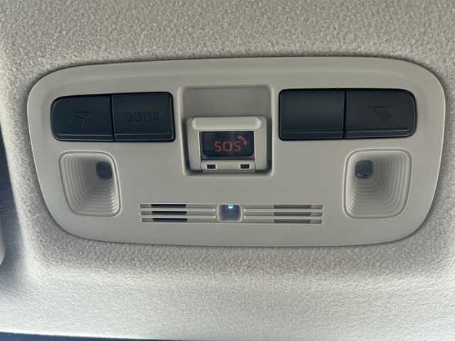 トヨタ アクア X 三重県 2022(令4)年 2.4万km プラチナホワイトパールマイカ 純正ナビ/ETC/スペアキー/AC100V/追従クルーズコントロール/レーンキープアシスト/LEDヘッドライト/ヘッドライトレベライザー/ステアリングスイッチ/電動格納ミラー/禁煙車