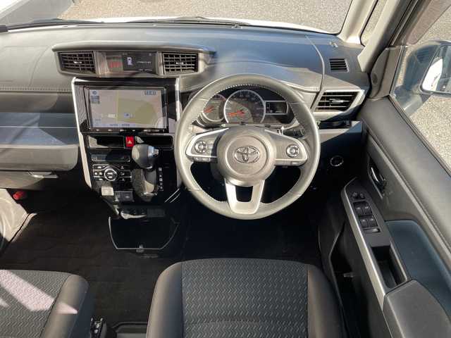 トヨタ ルーミー カスタムG－T 千葉県 2021(令3)年 2.5万km パールホワイトⅢ 純正9インチナビ/(AM/FM/BT/フルセグTV/SD)/全周囲カメラ/前後ドライブレコーダー/衝突被害軽減システム/車線逸脱警報/追従式クルーズコントロール/両側パワースライドドア/横滑り防止装置/ETC/アイドリングストップ/LEDヘッドライト/フォグランプ/オートライト/ウィンカーミラー/電動格納ミラー/純正15インチAW/シートヒーター/シートリフター/プッシュスタート/スマートキー/フロアマット/スペアキー/取扱説明書/保証書