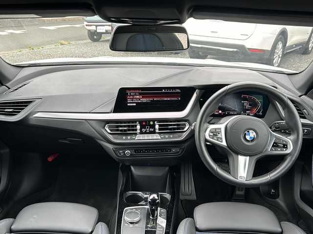 ＢＭＷ ＢＭＷ ２１８ｄ 愛知県 2021(令3)年 3.1万km アルピンホワイトⅢ ワンオーナー/純正10.25インチワイドHDDナビ/(Bluetooth/ScreenMirroring)/iDrive/バックカメラ/パーキングアシスト/クロストラフィックウォーニング/アクティブクルーズコントロール/インテリジェントセイフティ/(Cityブレーキ/レーンディパーチャー/レーンチェンジウォーニング)/パークディスタンスコントロール/レインセンサー付きワイパー/ロードサインアシスト/(追い越し禁止表示機能付き)/インテリジェントパーソナルアシスタント/ドライブモードセレクト/電動パーキングブレーキ/オートマチックホールドパーキングブレーキ/スマートキー(コンフォートアクセス付き)/(スペアキー×1)/取説/保証書