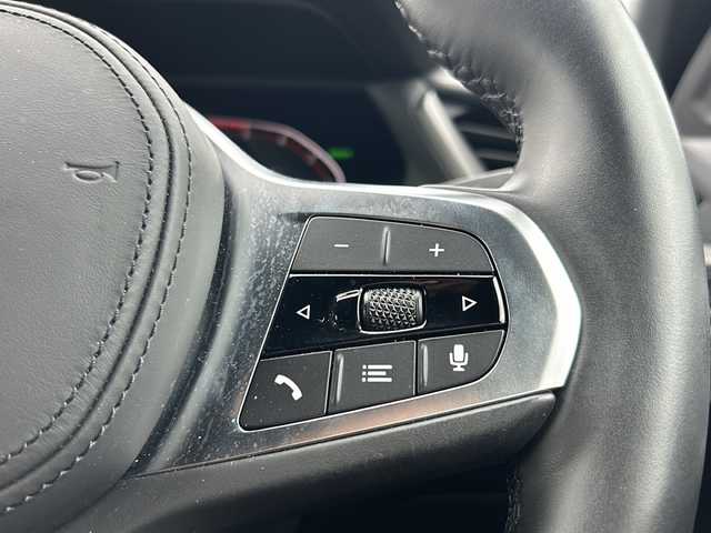 ＢＭＷ ＢＭＷ ２１８ｄ 愛知県 2021(令3)年 3.1万km アルピンホワイトⅢ ワンオーナー/純正10.25インチワイドHDDナビ/(Bluetooth/ScreenMirroring)/iDrive/バックカメラ/パーキングアシスト/クロストラフィックウォーニング/アクティブクルーズコントロール/インテリジェントセイフティ/(Cityブレーキ/レーンディパーチャー/レーンチェンジウォーニング)/パークディスタンスコントロール/レインセンサー付きワイパー/ロードサインアシスト/(追い越し禁止表示機能付き)/インテリジェントパーソナルアシスタント/ドライブモードセレクト/電動パーキングブレーキ/オートマチックホールドパーキングブレーキ/スマートキー(コンフォートアクセス付き)/(スペアキー×1)/取説/保証書