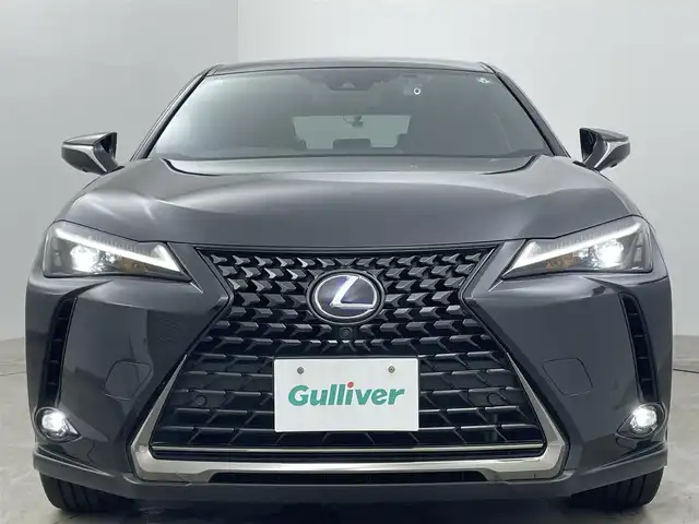 レクサス ＵＸ 250h エレガントブラック 岡山県 2021(令3)年 4.6万km グラファイトブラックガラスフレーク 純正１０．３インチメモリーナビ/【Bluetooth/フルセグTV/USB/Carplay/AUX/iPod/CD/DVD/Blu-ray】/衝突軽減ブレーキシステム/全方位カメラ/追従型クルーズコントロール/ビルトインＥＴＣ２．０/ＬＥＤヘッドライト＆フォグランプ/オートハイビーム/前席シートヒーター/前席エアシート/前席パワーシート/シートメモリー/ステアリングヒーター/社外ドライブレコーダー（前後）/純正フロアマット/オートブレーキホールド/ブラインドスポットモニター/ISOFIX/ステアリングスイッチ/カラーヘッドアップディスプレイ/チルトステアリング/ウインカーミラー/スマートキー×2