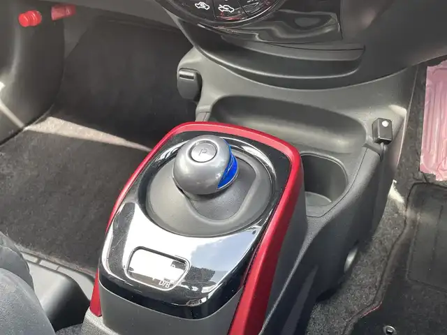 日産 ノート e－パワー ニスモ 佐賀県 2017(平29)年 3.3万km スーパーブラック 純正SDナビ/・フルセグTV/CD/DVD/SD/Bluetooth/アラウンドビューモニター/インテリジェントルームミラー/前方ドライブレコーダー/ETC/クスコタワーバー/革巻きステアリング/ステアリングリモコン/純正16インチアルミホイール/純正LEDヘッドライト/純正LEDフォグライト/純正フロアマット/純正ドアバイザ―/新車保証書/取扱説明書/スペアキー１本/車線逸脱警報システム/衝突被害軽減ブレーキ