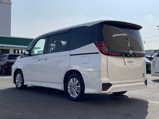 トヨタ ノア ハイブリッド S－G 東京都 2023(令5)年 2万km ホワイトパールクリスタルシャイン 純正コネクトナビ/バックモニター/プリクラッシュセーフティ/プロアクティブドライビング/レーントレーシング/レーダークルーズ/ドライブレコーダー/ETC/片側電動スライドドア/ステアリングスイッチ