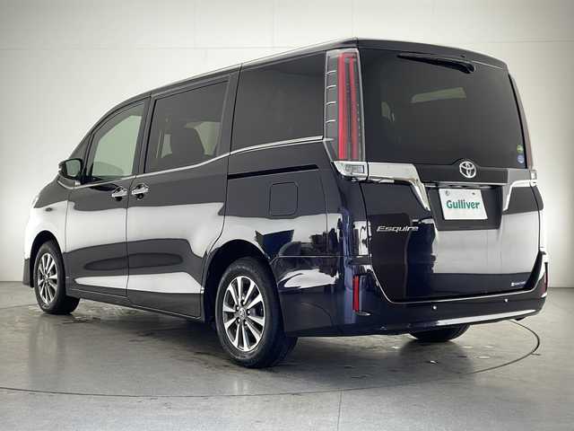 トヨタ エスクァイア Gi 宮崎県 2019(令1)年 6万km スパークリングブラックパールクリスタルシャイン 禁煙車/トヨタセーフティセンス/社外ナビTV/（ストラーダ/CN-RE06WD/CD/DVD/Bluetooth/フルセグTV)/社外バックカメラ/社外ETC/純正LEDオートライト/純正LEDフォグ/純正15インチアルミ/純正フロアマット/両側電動スライドドア/プリクラッシュセーフティ/オートマチックハイビーム/レーンディパーチャーアラート/クリアランスソナー/クルーズコントロール/ウッドコンビ本革巻ハンドル/本革シート/前席シートヒーター/デュアルオートエアコン/スマートキー/プッシュエンジンスタート/スペアキー