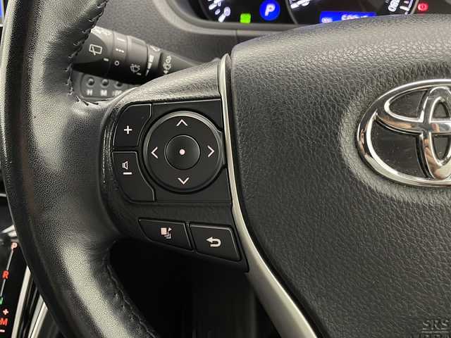 トヨタ エスクァイア Gi 宮崎県 2019(令1)年 6万km スパークリングブラックパールクリスタルシャイン 禁煙車/トヨタセーフティセンス/社外ナビTV/（ストラーダ/CN-RE06WD/CD/DVD/Bluetooth/フルセグTV)/社外バックカメラ/社外ETC/純正LEDオートライト/純正LEDフォグ/純正15インチアルミ/純正フロアマット/両側電動スライドドア/プリクラッシュセーフティ/オートマチックハイビーム/レーンディパーチャーアラート/クリアランスソナー/クルーズコントロール/ウッドコンビ本革巻ハンドル/本革シート/前席シートヒーター/デュアルオートエアコン/スマートキー/プッシュエンジンスタート/スペアキー