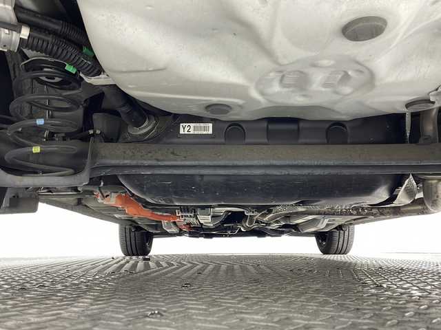 トヨタ アクア S スタイルブラック 沖縄県 2018(平30)年 5.2万km ライムホワイトパールクリスタルシャイン 禁煙車/県外仕入れ/純正ナビ/ＣＤ／ＤＶＤ／Ｂｌｕｅｔｏｏｔｈ／ワンセグＴＶ/バックカメラ/純正シートカーバー/ビルトインＥＴＣ/電動格納ミラー/純正ドライブレコーダー/衝突被害軽減システム/オートライト/オートマチックハイビーム/ステアリングリモコン/取扱説明書/保証書