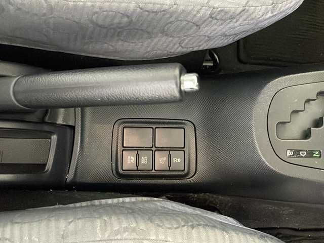 トヨタ アクア S スタイルブラック 沖縄県 2018(平30)年 5.2万km ライムホワイトパールクリスタルシャイン 禁煙車/県外仕入れ/純正ナビ/ＣＤ／ＤＶＤ／Ｂｌｕｅｔｏｏｔｈ／ワンセグＴＶ/バックカメラ/純正シートカーバー/ビルトインＥＴＣ/電動格納ミラー/純正ドライブレコーダー/衝突被害軽減システム/オートライト/オートマチックハイビーム/ステアリングリモコン/取扱説明書/保証書