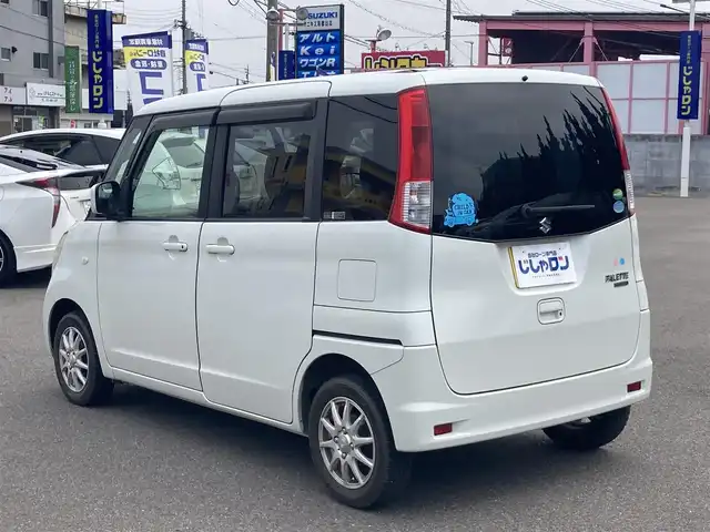 スズキ パレット ISセレクション 和歌山県 2013(平25)年 7.1万km パールホワイト (株)IDOMが運営する【じしゃロン和歌山店】の自社ローン専用車両になります。こちらは現金またはオートローンご利用時の価格です。自社ローンご希望の方は別途その旨お申付け下さい/【じしゃロン個店占有の為　落札禁止】/純正オーディオ［型式：CLCR09］/　AM/FM/CD/片側パワースライドドア/サイドバイザー/アイドリングストップ