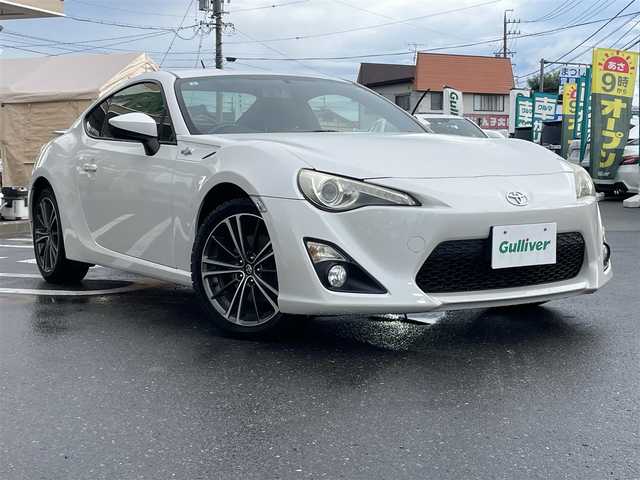 トヨタ ８６ GT 長野県 2012(平24)年 8.9万km サテンホワイトパール 社外ナビ/・Bluetooth/TV/純正ETC/純正フロアマット/HIDオートライト/革ステアリング/スマートキー/プッシュスタート/TRC