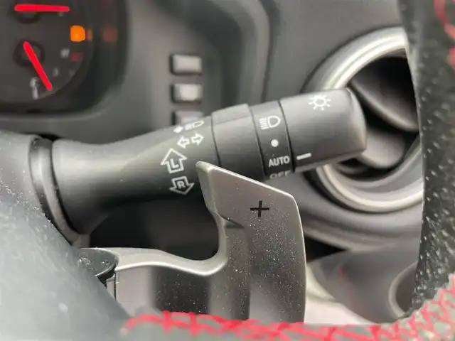 トヨタ ８６ GT 長野県 2012(平24)年 8.9万km サテンホワイトパール 社外ナビ/・Bluetooth/TV/純正ETC/純正フロアマット/HIDオートライト/革ステアリング/スマートキー/プッシュスタート/TRC