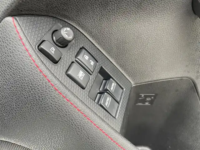 トヨタ ８６ GT 長野県 2012(平24)年 8.9万km サテンホワイトパール 社外ナビ/・Bluetooth/TV/純正ETC/純正フロアマット/HIDオートライト/革ステアリング/スマートキー/プッシュスタート/TRC