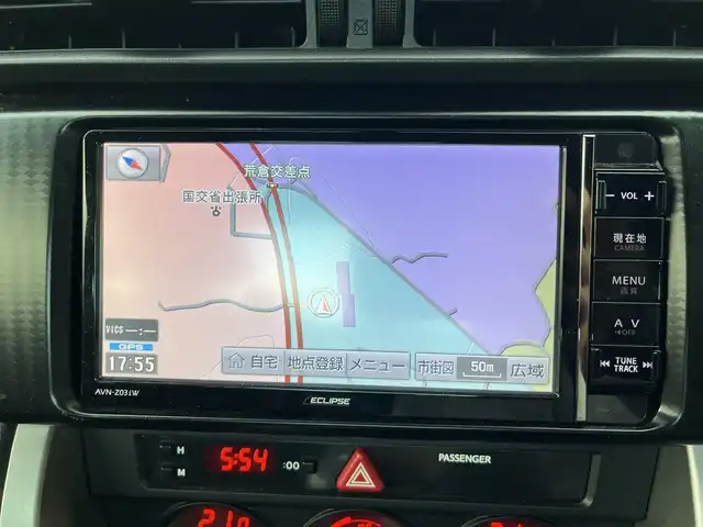 トヨタ ８６ GT 高知県 2012(平24)年 8.9万km サテンホワイトパール 社外ナビ/　Bluetooth/フルセグ/　CD/DVD/AM/FM/ETC/純正17インチアルミホイール/HIDヘッドライト/純正フロアマット/オートライト/MTモード付AT/プッシュスタート/スマートキー/パドルシフト/本革巻きステアリング/電動格納ミラー/盗難防止装置