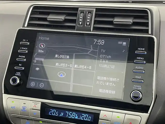 トヨタ ランドクルーザー プラド TX Lパッケージ マットブラED 道央・札幌 2022(令4)年 2.8万km ホワイトパールクリスタルシャイン ・4WD/・純正ディスプレイオーディオ/・フルセグ/applecarplay/androidauto/BT//・全方位カメラ/・プリクラッシュ/・アダプティブクルーズコントロール/・レーンキープアシスト/・クリアランスソナー/・ブラインドスポットモニター/・ルーフレール/・シートエアコン/ヒーター/・パワーシート/・レザーシート/・オートライト/・オートマチックハイビーム/・ヘッドライトウォッシャー/・スマートキー/・プッシュスタート/・純正フロアマット/・純正エンジンスターター/・積込社外ＡＷ＋冬タイヤ(DM-V3 265/65/17)