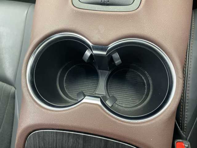 トヨタ ハリアー ハイブリッド Z 栃木県 2022(令4)年 5.7万km プレシャスブラックパール 純正ナビ/（Bluetooth/USB/フルセグTV）/JBLサウンド/パノラミックビューモニター/・バックカメラ/・フロントカメラ/・サイドカメラ/トヨタセーフティセンス/・プリクラッシュセーフティ/・レーントレーシングアシスト/・レーンディパーチャーアラート/・レーダークルーズコントロール（全車速追従機能付）/・アダプティブハイビームシステム/・ロードサインアシスト/・ドライバー異常時対応システム/・プロアクティブドライビングアシスト/・発進遅れ告知機能/BSM/ETC2.0/パワーバックドア/パワーシート/エアシート/シートヒーター/LEDヘッドライト/スマートキー/プッシュスタート/ステアリングスイッチ/電動格納ミラー/純正アルミホイール/純正フロアマット