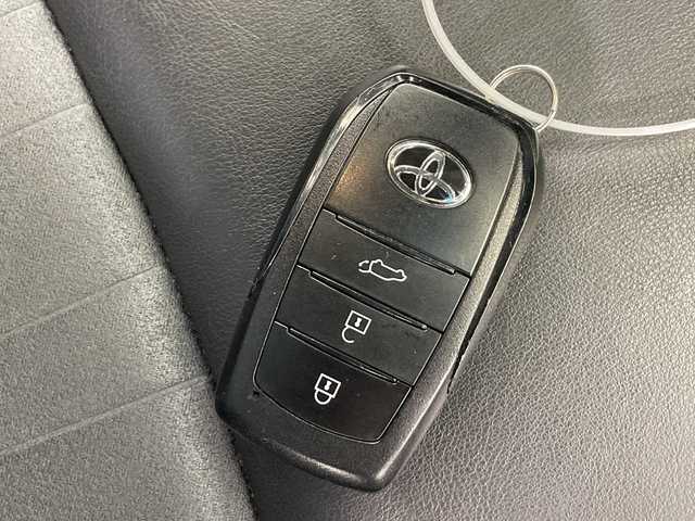 トヨタ ハリアー ハイブリッド Z 栃木県 2022(令4)年 5.7万km プレシャスブラックパール 純正ナビ/（Bluetooth/USB/フルセグTV）/JBLサウンド/パノラミックビューモニター/・バックカメラ/・フロントカメラ/・サイドカメラ/トヨタセーフティセンス/・プリクラッシュセーフティ/・レーントレーシングアシスト/・レーンディパーチャーアラート/・レーダークルーズコントロール（全車速追従機能付）/・アダプティブハイビームシステム/・ロードサインアシスト/・ドライバー異常時対応システム/・プロアクティブドライビングアシスト/・発進遅れ告知機能/BSM/ETC2.0/パワーバックドア/パワーシート/エアシート/シートヒーター/LEDヘッドライト/スマートキー/プッシュスタート/ステアリングスイッチ/電動格納ミラー/純正アルミホイール/純正フロアマット