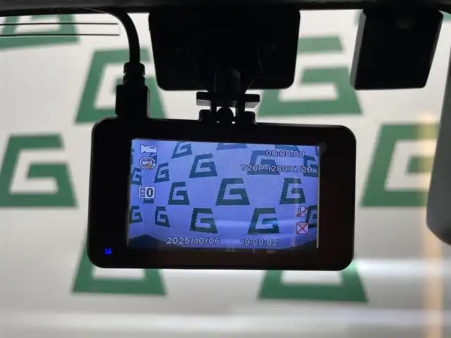 ダイハツ タフト G 鹿児島県 2020(令2)年 6.2万km フォレストカーキメタリック ナビ(フルセグTV/Bluetooth/DVD/CD)/バックカメラ/前席シートヒーター/ガラスルーフ/スマートアシスト/　・衝突軽減ブレーキ/　・ふらつき警報/　・先行車発進お知らせ/　・オートハイビーム/電動パーキングブレーキ/オートブレーキホールド/アイドリングストップ/LEDヘッドライト/ドライブレコーダー/ETC/スマートキー