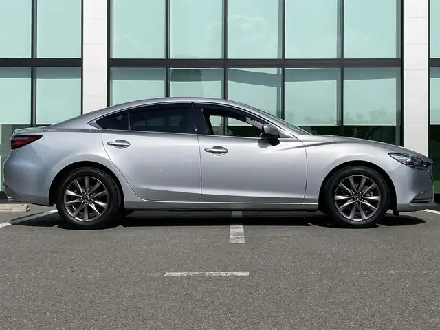 マツダ マツダ６セダン 20S プロアクティブ 和歌山県 2020(令2)年 6.6万km ソニックシルバーM 純正ナビ/(AM/FM/USB/SD/Bluetooth)/バックカメラ/衝突軽減ブレーキ/ブラインドスポットモニター/レーンキープアシスト/コーナーセンサー/ドライバーアテンションアラート/レーダークルコン/パドルシフト/ETC/前席シートヒーター/ステアリングヒーター/電動パーキング/オートホールド/LEDヘッドライト/オートライト/プッシュスタート/スマートキー