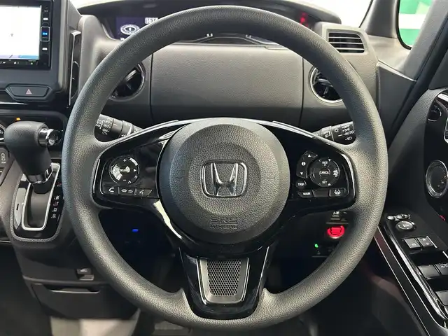 ホンダ Ｎ ＢＯＸ カスタム L 鹿児島県 2021(令3)年 5.5万km プラチナホワイトパール 純正ナビ（VXM214VFi）/（CD/DVD/ワンセグTV/Bluetooth）/ホンダセンシング/追従型クルーズコントロール/片側パワースライドドア　/バックカメラ　/後方コーナーセンサー　/純正フロアマット　/純正アルミホイール　/前席シートヒーター　/ヘッドライトレベライザー　/ＥＴＣ　/オートライト　/オートマチックハイビーム/LEDヘッドライト