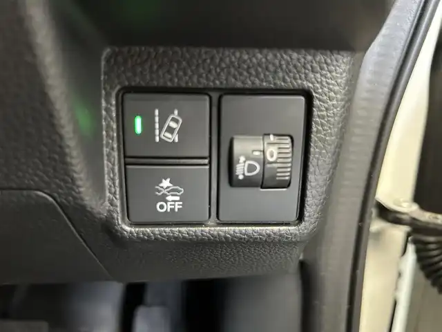 ホンダ Ｎ ＢＯＸ カスタム L 鹿児島県 2021(令3)年 5.5万km プラチナホワイトパール 純正ナビ（VXM214VFi）/（CD/DVD/ワンセグTV/Bluetooth）/ホンダセンシング/追従型クルーズコントロール/片側パワースライドドア　/バックカメラ　/後方コーナーセンサー　/純正フロアマット　/純正アルミホイール　/前席シートヒーター　/ヘッドライトレベライザー　/ＥＴＣ　/オートライト　/オートマチックハイビーム/LEDヘッドライト