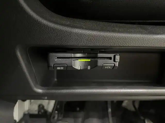ダイハツ ウェイク L SA Ⅲ 鹿児島県 2020(令2)年 3.6万km オフビートカーキM 純正ナビ　(フルセグＴＶ/Bluetooth/AM・FM)　/バックカメラ　/両側パワースライドドア　/衝突軽減ブレーキ　/横滑り防止装置　/後方コーナーセンサー　/アイドリングストップ　/オートチックハイビーム　/純正アルミホイール　/電格ミラー　/ドアバイザー/スマートキー/プッシュスタート