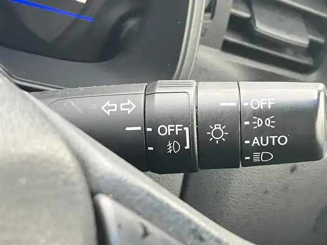 ホンダ フィット ハイブリット Lパッケージ 静岡県 2014(平26)年 7.9万km アラバスターシルバーメタリック エンジンスタートボタン/パワーステアリング/パワーウィンドウ/アイドリングストップ/スマートキー/スペアキー1本/オートエアコン/クルーズコントロール/ETC/ドライブレコーダー/SDナビ（CD/DVD/フルセグ）/純正フロアマット/ハーフレザーシート/ABS/横滑り防止装置/オートライト/LEDヘッドライト/Wエアバッグ