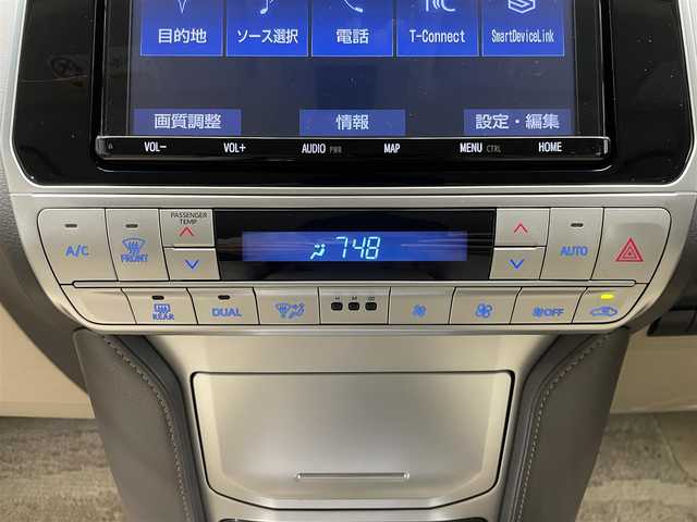 トヨタ ランドクルーザー プラド TX Lパッケージ マットブラED 鹿児島県 2022(令4)年 2.4万km ホワイトパールクリスタルシャイン 純正ナビ【ＮＳＺＴ－Ｙ６８Ｔ】　/バックカメラ　/トヨタセーフティセンス　/革巻きステアリング　/ステアリングリモコン　/LEDヘッドライト　/フロントフォグライト　/電動格納ミラー　/純正ドアバイザー　/ＥＴＣ/前後ドライブレコーダー/禁煙車