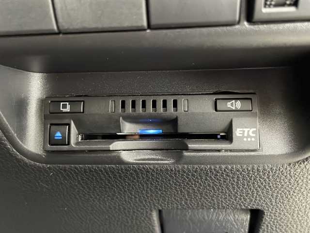 トヨタ アクア X 宮崎県 2022(令4)年 5.7万km クリアベージュメタリック ディスプレイオーディオ/AM/FM/Bluetooth/ステアリングスイッチ/クルーズコントロール/車線逸脱警報/衝突軽減ブレーキ/オートライト/オートハイビーム/オートエアコン/電動格納ミラー/バックカメラ/フロアマット/ETC
