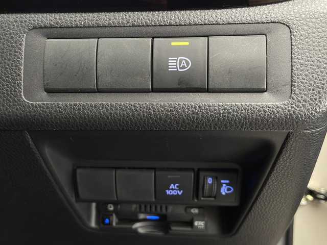 トヨタ アクア X 宮崎県 2022(令4)年 5.7万km クリアベージュメタリック ディスプレイオーディオ/AM/FM/Bluetooth/ステアリングスイッチ/クルーズコントロール/車線逸脱警報/衝突軽減ブレーキ/オートライト/オートハイビーム/オートエアコン/電動格納ミラー/バックカメラ/フロアマット/ETC