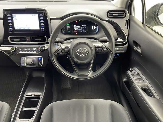 トヨタ アクア X 宮崎県 2022(令4)年 5.7万km クリアベージュメタリック ディスプレイオーディオ/AM/FM/Bluetooth/ステアリングスイッチ/クルーズコントロール/車線逸脱警報/衝突軽減ブレーキ/オートライト/オートハイビーム/オートエアコン/電動格納ミラー/バックカメラ/フロアマット/ETC