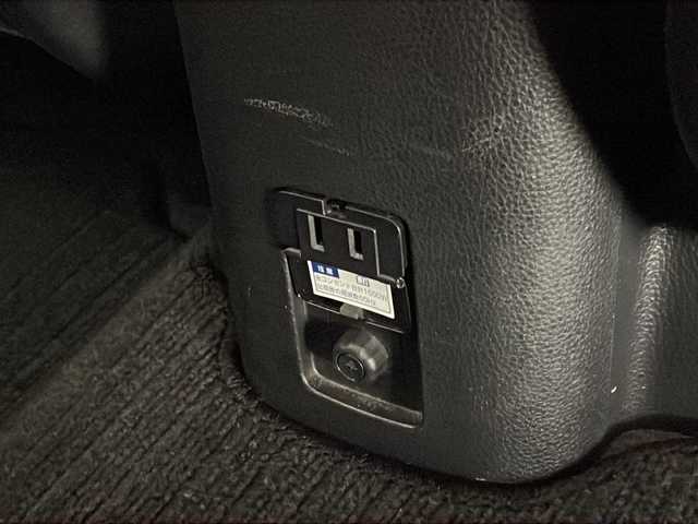 トヨタ アクア X 宮崎県 2022(令4)年 5.7万km クリアベージュメタリック ディスプレイオーディオ/AM/FM/Bluetooth/ステアリングスイッチ/クルーズコントロール/車線逸脱警報/衝突軽減ブレーキ/オートライト/オートハイビーム/オートエアコン/電動格納ミラー/バックカメラ/フロアマット/ETC