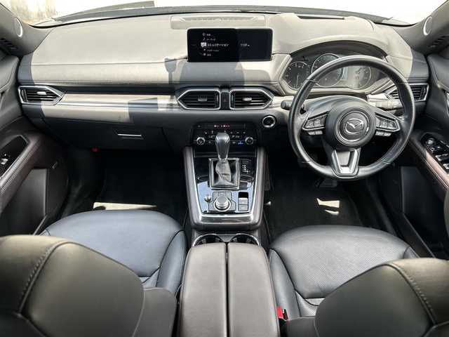 マツダ ＣＸ－８ XD Lパッケージ 滋賀県 2021(令3)年 6.2万km ジェットブラックマイカ 純正ナビ/(AM/FM/BT/USB/フルセグTV)/BOSEサウンドシステム/アルパインフリップダウンモニター/黒革シート/全方位モニター/パワーバックドア/シートヒーター/シートベンチレーション/メモリーシート/パワーシート/衝突軽減ブレーキ/レーントレーシングアシスト/レーダークルーズコントロール/コーナーセンサー/ETC2.0/前後ドライブレコーダー/革巻きステアリング/ステアリングヒーター/ステアリングスイッチ/オートライト/アイドリングストップ/横滑り防止装置/ウォークスルー/電動サイドブレーキ/純正フロアマット/電格ウインカーミラー