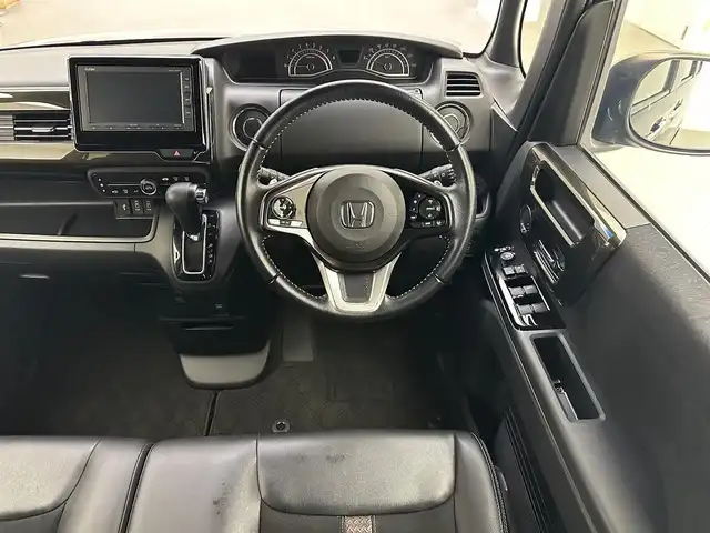 ホンダ Ｎ ＢＯＸ カスタム G L ターボ ホンダセンシング 兵庫県 2018(平30)年 4.3万km クリスタルブラックパール ホンダセンシング/ハーフレザーシート/純正ナビ/（CD＆SD＆BT）/バックカメラ/ビルトインETC/両側パワースライドドア/パドルシフト/クリアランスソナー/レーダークルーズコントロール/オートライト/LEDライト/フロアマット/スマートキー/プッシュスタート/W＆サイド＆カーテンエアバック