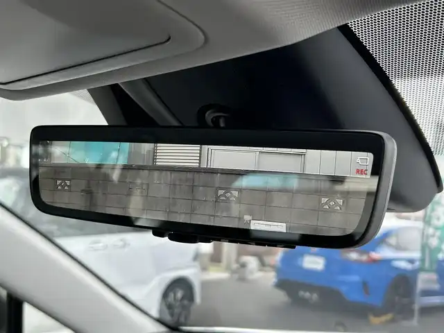 トヨタ ＲＡＶ４ アドベンチャー オフロードPKGⅡ 茨城県 2024(令6)年 0.7万km スーパーホワイトⅡ ワンオーナー/純正10.5インチナビ/全周囲カメラ/フルセグTV/ドラレコ前後/クルーズコントロール/コーナーセンサー前後/デジタルインナーミラー/レーンキープアシスト/横滑り防止装置/盗難防止装置/オートライト/オートマチックハイビーム/BSM/ETC2.0