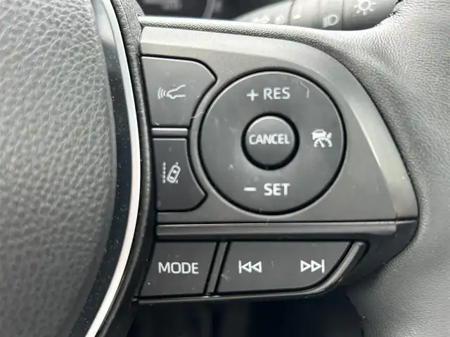トヨタ ＲＡＶ４ アドベンチャー オフロードPKGⅡ 茨城県 2024(令6)年 0.7万km スーパーホワイトⅡ ワンオーナー/純正10.5インチナビ/全周囲カメラ/フルセグTV/ドラレコ前後/クルーズコントロール/コーナーセンサー前後/デジタルインナーミラー/レーンキープアシスト/横滑り防止装置/盗難防止装置/オートライト/オートマチックハイビーム/BSM/ETC2.0