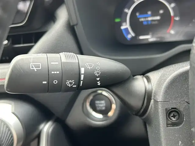 トヨタ ＲＡＶ４ アドベンチャー オフロードPKGⅡ 茨城県 2024(令6)年 0.7万km スーパーホワイトⅡ ワンオーナー/純正10.5インチナビ/全周囲カメラ/フルセグTV/ドラレコ前後/クルーズコントロール/コーナーセンサー前後/デジタルインナーミラー/レーンキープアシスト/横滑り防止装置/盗難防止装置/オートライト/オートマチックハイビーム/BSM/ETC2.0