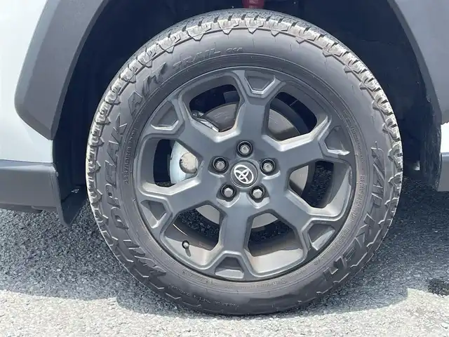 トヨタ ＲＡＶ４ アドベンチャー オフロードPKGⅡ 茨城県 2024(令6)年 0.7万km スーパーホワイトⅡ ワンオーナー/純正10.5インチナビ/全周囲カメラ/フルセグTV/ドラレコ前後/クルーズコントロール/コーナーセンサー前後/デジタルインナーミラー/レーンキープアシスト/横滑り防止装置/盗難防止装置/オートライト/オートマチックハイビーム/BSM/ETC2.0