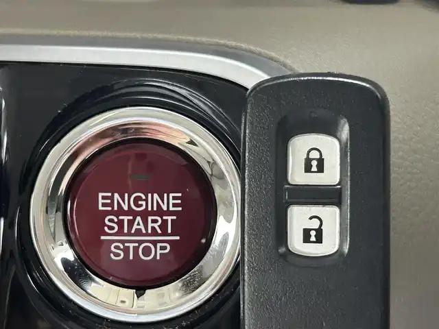 ホンダ Ｎ ＢＯＸ スラッシュ G Aパッケージ 熊本県 2015(平27)年 7.3万km スマートブラック クラリオンナビ（ＣＤ・ＤＶＤ・フルセグ・ＢＴ）/バックカメラ　/ＥＴＣ　/衝突軽減ブレーキ　/横滑り防止　/純正フロアマット　/電動格納ミラー　/オートライト　/スマートキー　/プッシュスタート　/電動パーキング