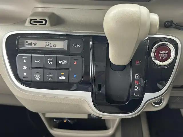 ホンダ Ｎ ＢＯＸ スラッシュ G Aパッケージ 熊本県 2015(平27)年 7.3万km スマートブラック クラリオンナビ（ＣＤ・ＤＶＤ・フルセグ・ＢＴ）/バックカメラ　/ＥＴＣ　/衝突軽減ブレーキ　/横滑り防止　/純正フロアマット　/電動格納ミラー　/オートライト　/スマートキー　/プッシュスタート　/電動パーキング