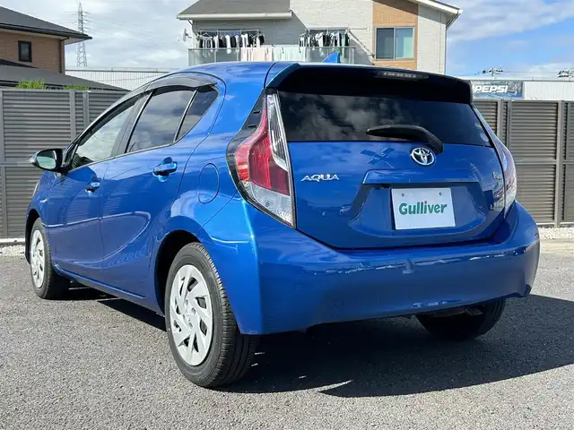 トヨタ アクア S 千葉県 2016(平28)年 8.3万km コバルトブルーメタリック 社外ナビ/フルセグTV/Bluetooth/DVD/CD/バックカメラ/ビルトインETC/前方ドライブレコーダー/プッシュスタート/スマートキー/純正フロアマット/LEDヘッドライト