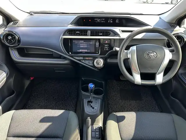 トヨタ アクア S 千葉県 2016(平28)年 8.3万km コバルトブルーメタリック 社外ナビ/フルセグTV/Bluetooth/DVD/CD/バックカメラ/ビルトインETC/前方ドライブレコーダー/プッシュスタート/スマートキー/純正フロアマット/LEDヘッドライト